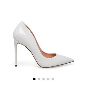 Steve Madden White Vala Pump